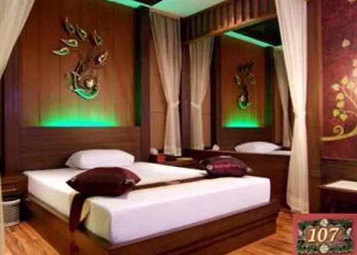 Resort Pretty And